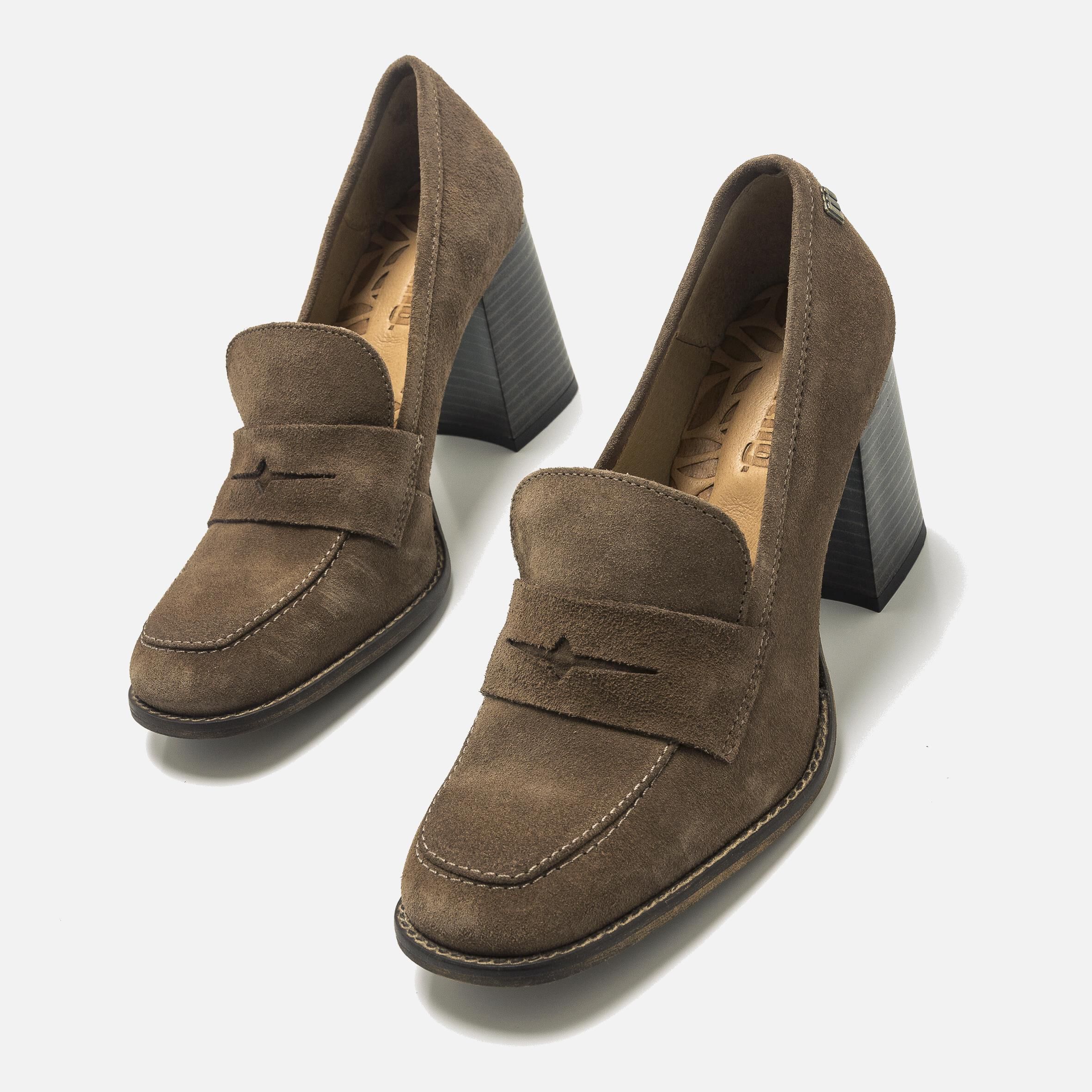 Chaussure violette outlet